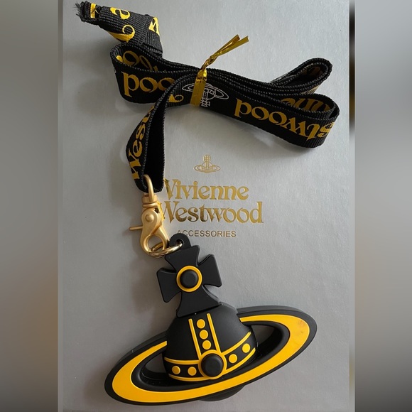 Vivienne Westwood orb pendant USB 16 GB rare VW event VIP Gift Souvenir - Picture 8 of 15